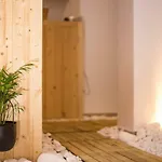 Casa De Raphael - Luxury Spa Apartment